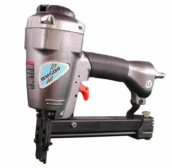 Fissatrice pneumatica BM500 adatta ad unioni di angoli legno cornici e telai