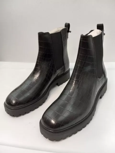 KENNETH COLE Women's sz 9 Black Croc Pattern Salt Lug Chelsea Boot NEW