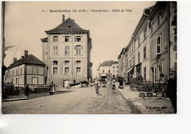 BADONVILLER - Meurthe et Moselle - CPA 54 - la grande rue et hotel de ville