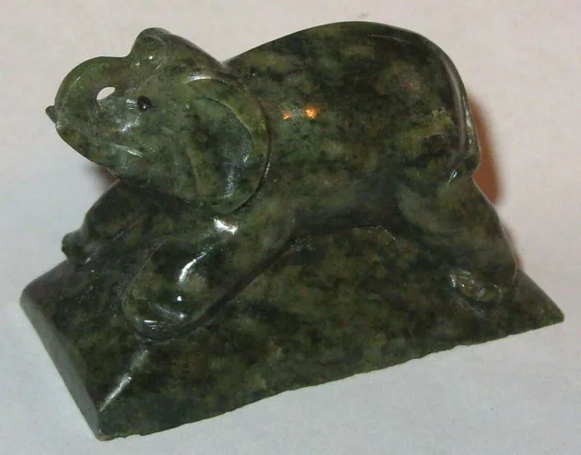 322ct BEAUTIFUL WYOMING NATURAL GREEN JADE CARVED ELEPHANT SPECIAL