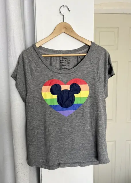 Disney Mickey Mouse Women T-Shirt Size Medium Gray Rainbow Heart Soft Top