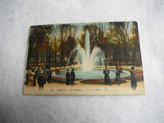 CPA postcard Nancy / La Pépinière et le Jet d'Eau _ beautiful animation