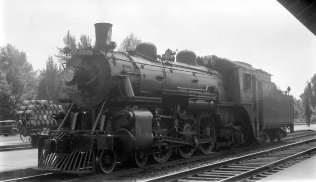 CP CANADIAN PACIFIC Railway locomotive, engine No 2229, 4-6-2 Old Train ...