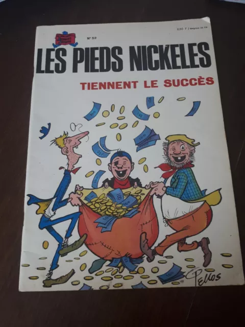 Bd  " Les Pieds Nickeles tiennent le succes  " n 52