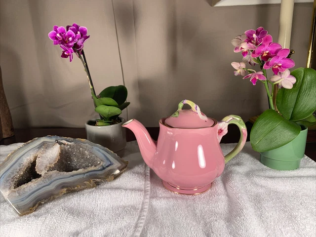 Vintage Royal Winton PETUNIA Pink TEAPOT Flower Handle & Lid RARE Pristine Shape