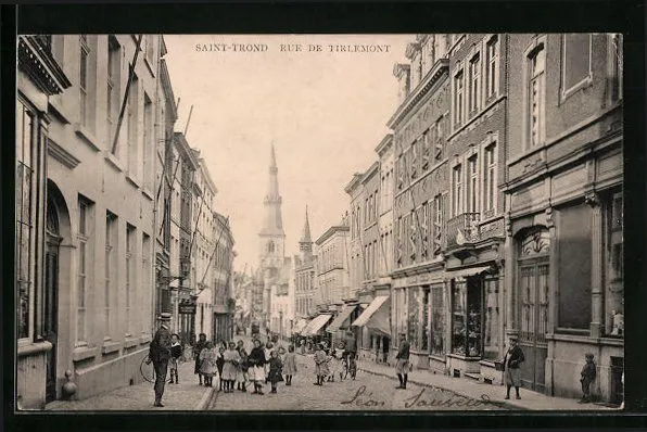 CPA Saint-Trond, Rue de Tirlemont, vue de la rue 1908