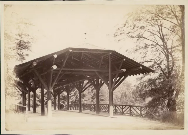 France, Lyon. Pont couvert au parc de la Tête d&#039;Or Vintage albumen print.