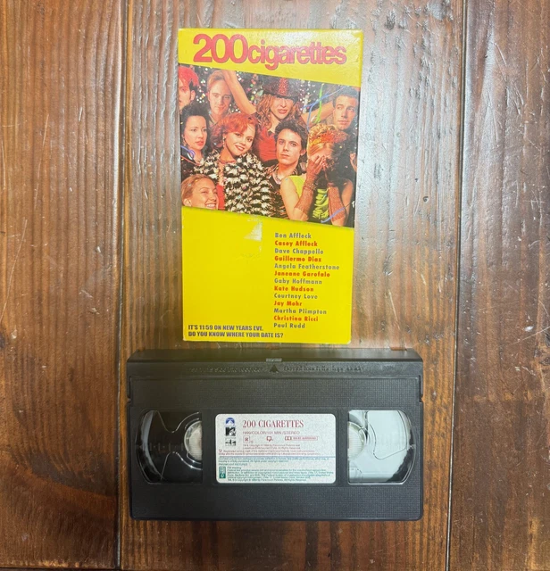 200 cigarettes vhs 200 CIGARETTES 1999 VHS Tape Paul Rudd Christina Ricci Ben Affleck MTV  Comedy EUR 9,87