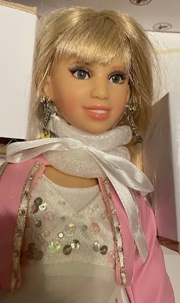 Ashton Drake Galleries Hannah Montanamiley Cyrus Doll With Certificate