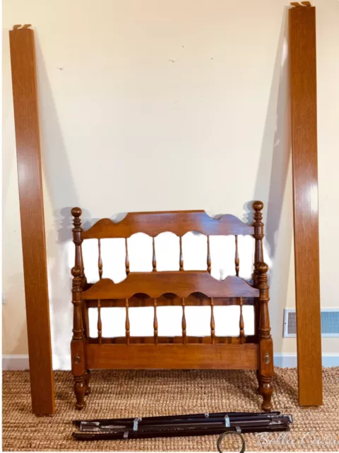 ETHAN ALLEN Heirloom Nutmeg Maple Colonial Early American Baumritter Twin Bed