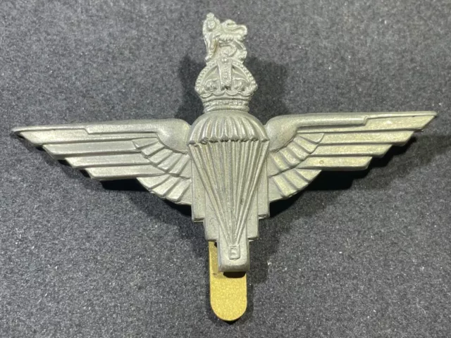 WW2 WWII MILITARY Royal British Army Paratrooper Beret / Cap Badge ...
