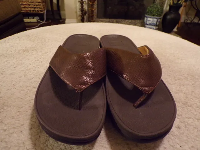 FitFlop Lulu Women's Size 7 Brown Thong Flip Flop Sandals Style V88-157