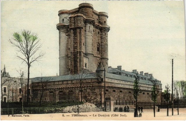 CPA Vincennes Le Donjon (1347392)