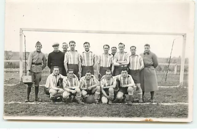 Carte-Photo - Equipe de Foot constituée de militaires - 14872