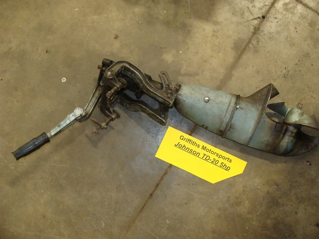 46-49 JOHNSON outboard 5hp Sea Horse TD20 lower unit drive prop transom clamp