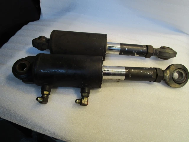 Toyota Fork Lift Controller 4000 lb Tilt Cylinders and Pins Toyota Fork Lift Controller 4000 lb Tilt Cylinders and Pins