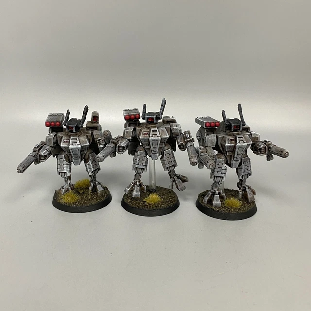Warhammer 40k - Tau XV8 Crisis Battlesuit Team – Figuras De Montaje Para Adultos Y Adolescentes, Multicolor