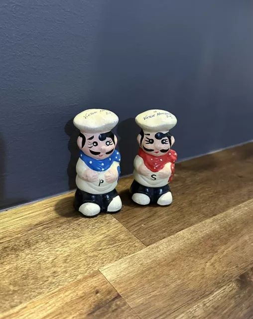 Italian Chef Salt And Pepper Shakers Vintage Retro Set Collectable Decor