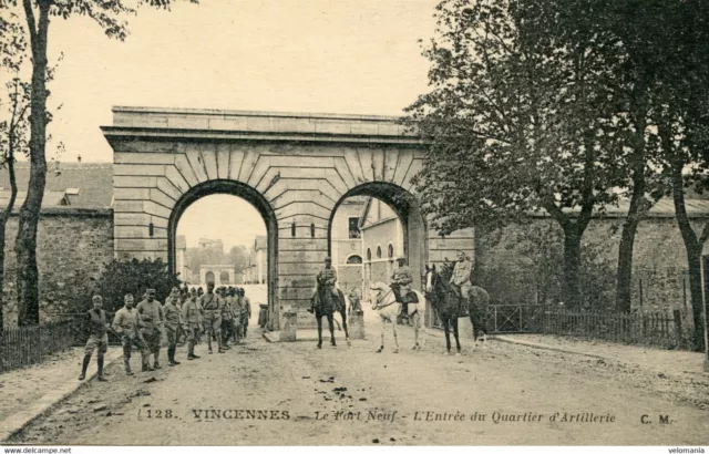 13336 cpa 94 Vincennes - le Fort Neuf - entrée du quartier d'artillerie