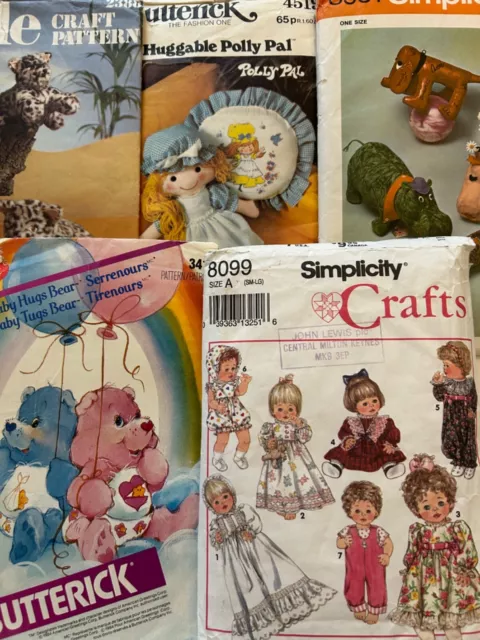 Toy / Doll / Doll Clothes. Sewing Patterns. Used. Complete