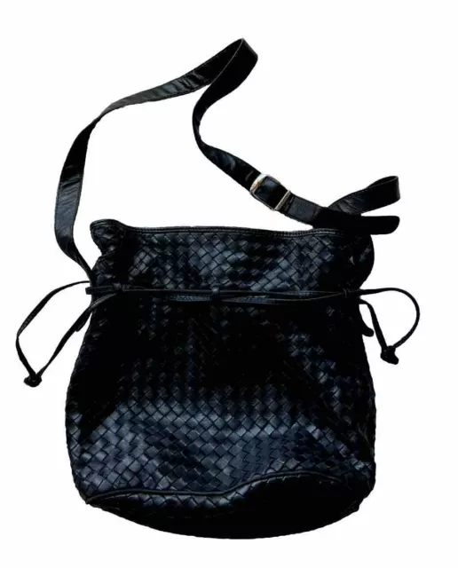 Bottega Veneta Womens Intrecciato Crossbody Bucket Drawstring Handbag Black