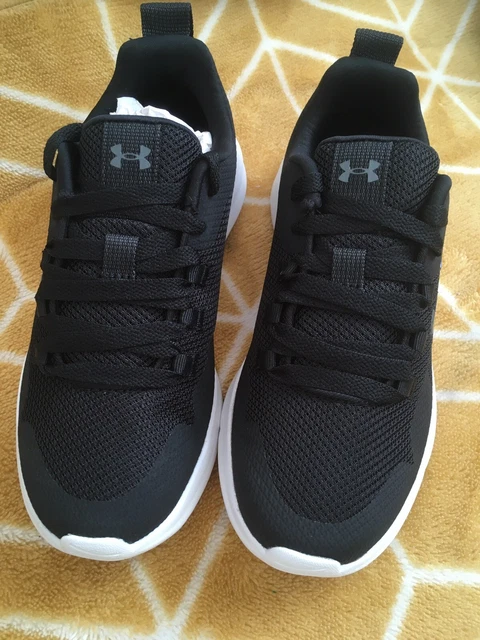 under armour Unisex kids trainers Black Lightweight PE shoes UK2.5/35.5-nwb