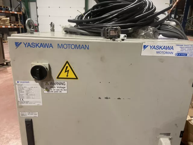 Robot Yaskawa DX100 HP20D 2