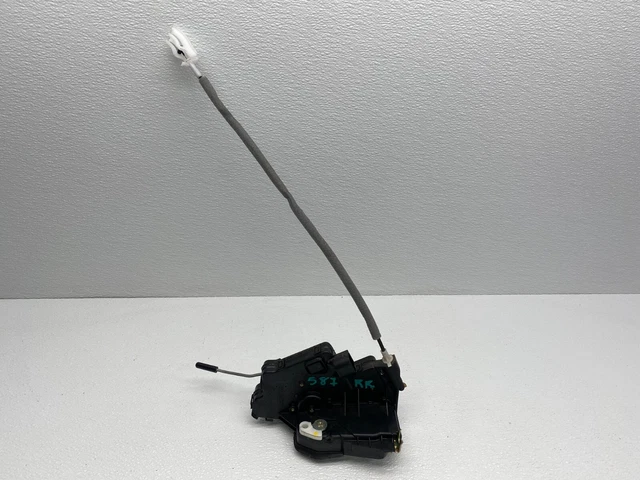 2003-2005 Bmw E46 330I Rear Right Passenger Side Door Lock Actuator Oem Lot587
