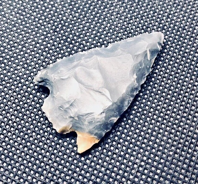 Kentucky Hornstone Arrowhead. Flint Knapped Point, Base Notched