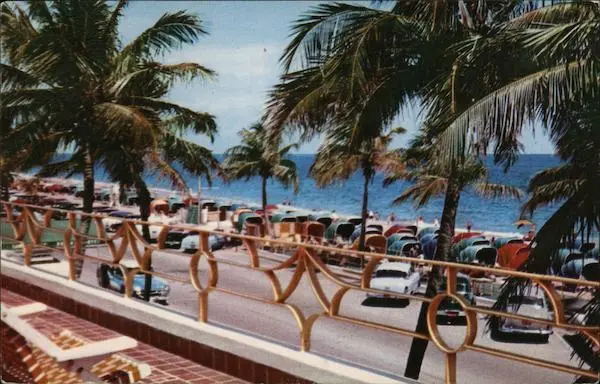 1958 Fort Lauderdale Beach,FL Broward County Florida Chrome Postcard 3c stamp