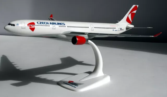 CSA Czech Airlines - Airbus A330-300 1:200 Herpa Snap-Fit 609845 A330 609845-001