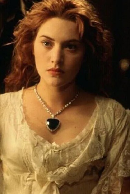 Magnifique collier Titanic Movies Heart Of The Ocean avec saphir 172,10 ct et CZ