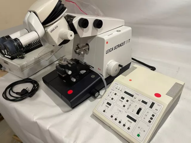 Set of microtom devices: Leica Ultracut UCT, EM Trim #2