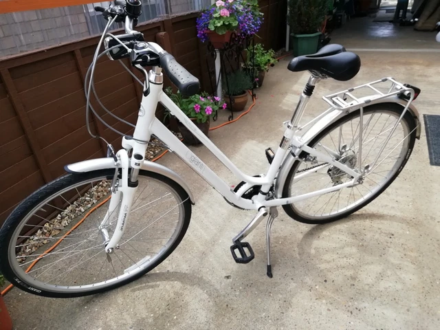 GIANT CYPRESS LADIES bicycle. 146.30 - PicClick UK