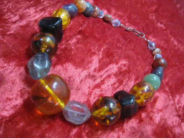 collier de GROSSES pierres multicolores et perles d'AMBRE Taille 45cm _N°354