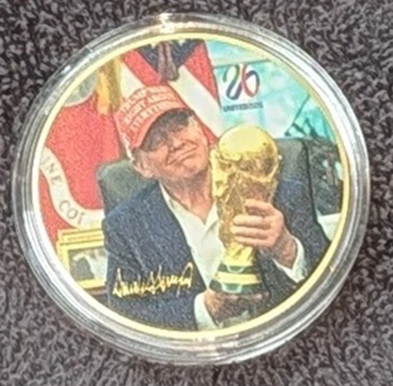 DONALD TRUMP GOLD Coin World Cup 2026 Signed Semiquincentennial United ...