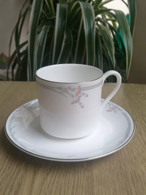 Vintage Royal Doulton Carnation bone china demitasse coffee cups & saucers