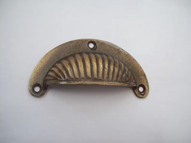 Cast Iron Decorative Cup cupped Shell Cupboard Kitchen Drawer Door Pull Handles