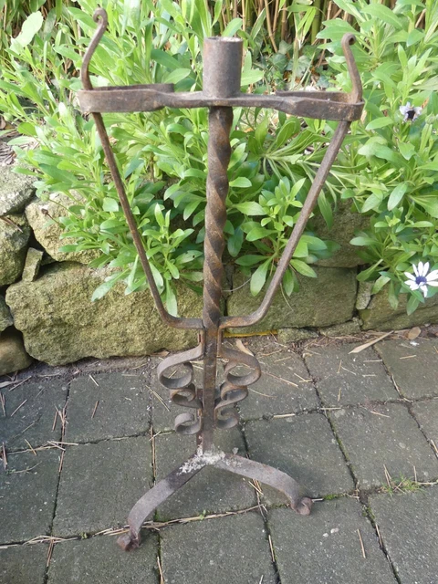 PORTE BOUTEILLE ANCIEN, ART DECO , en Fer Forgé , Signé HUART . EUR 175,90 - PicClick FR