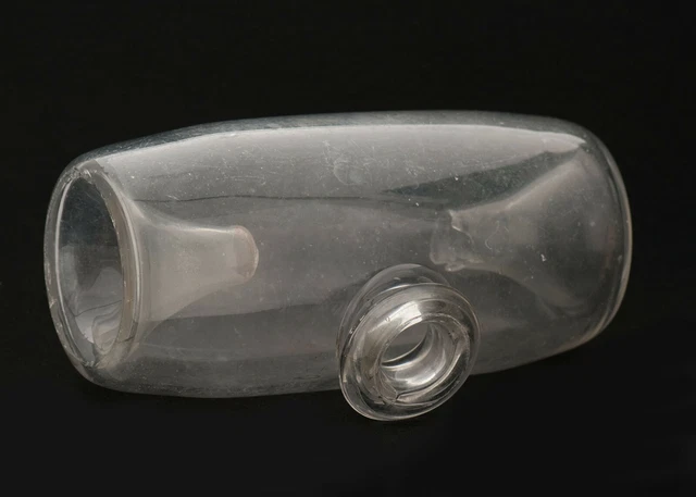 RARE GOUJONNIÈRE EN VERRE SOUFFLE XVIIIe 44cm