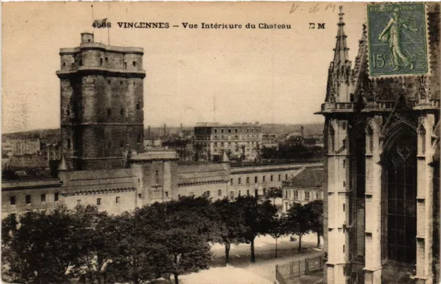 CPA AK VINCENNES - Vue Intérieure du Chateau (519792)