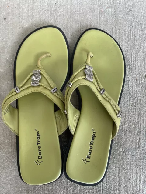 Baretraps Women Sandals 9M Benny Flip Flop Thong Green Wedge Shoe Slide Woven 3