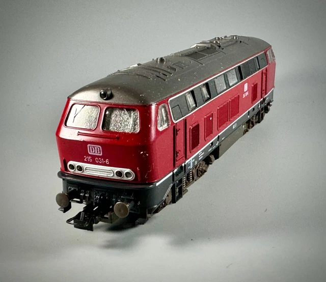 Roco 4151A BR215 031-6 Analogue Locomotive Diesel H0 Bon