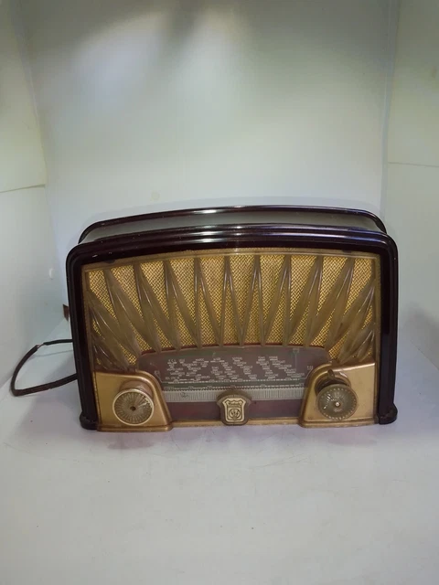 ANCIEN POSTE DE Radio En Bakelite Marque Ducretet Thomson L 724 EUR 22