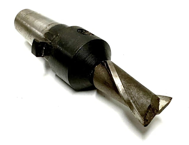 Universal Engineering 80244 5/8" End Mill Tool Holder Kwik Switch 200 Shank #2
