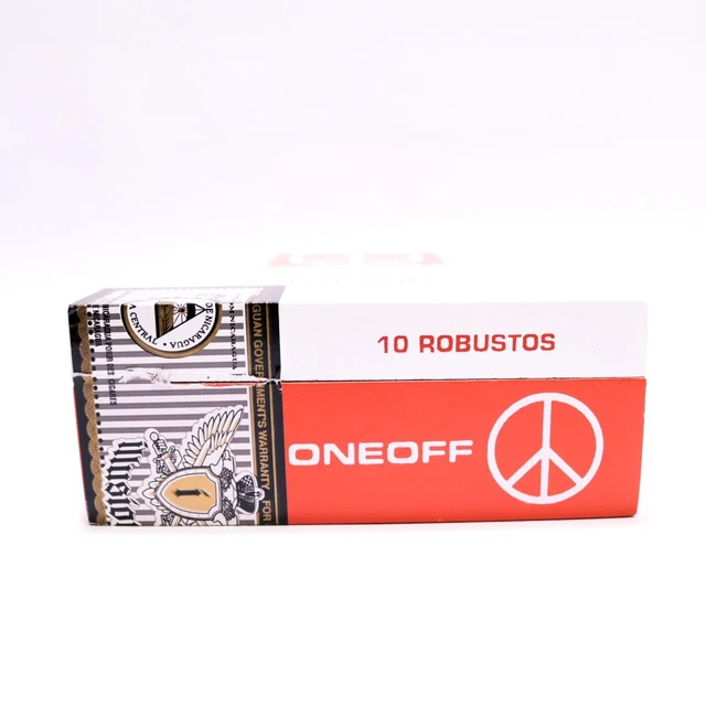One Off | Illusione Robustos Wood Cigar Box - 6" x 4.75" x 1.75" 2