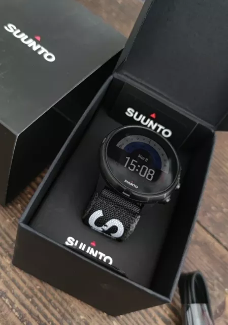 Suunto 9 Orologio GPS Multisport - Nero (SS050019000).Usato Pochi