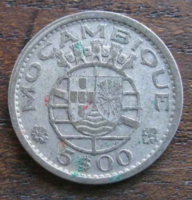 Zaldi2010 - Portugal , Mozambique . 5 Escudos De 1960 . Plata