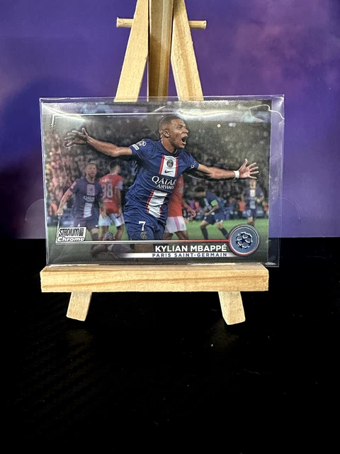 Kylian Mbappe Refractor Stadium Topps Chrome 2022-2023
