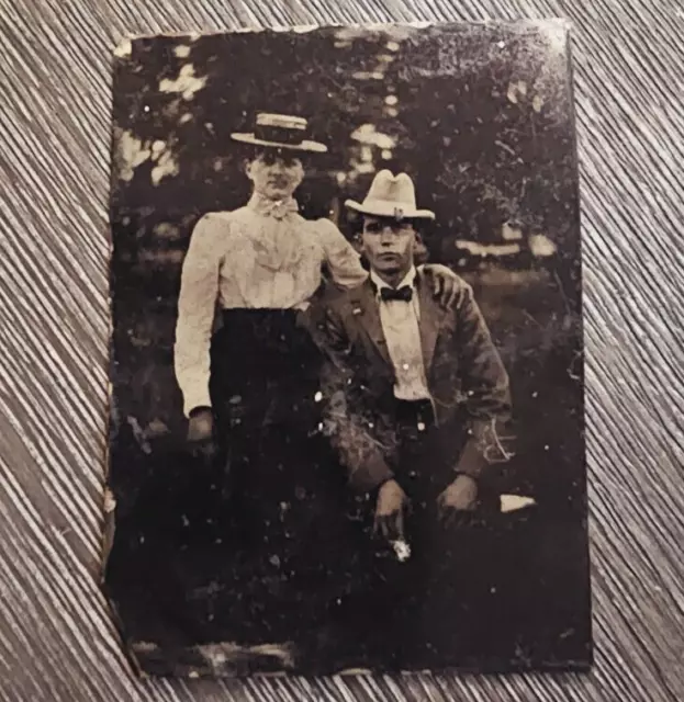 tin type photo vintage antique 3x2 fashion couple